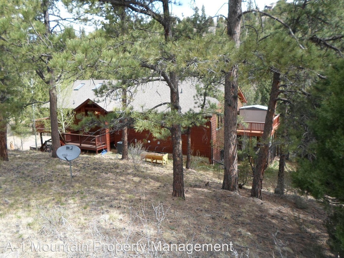 Primary Photo - 1923 Upper Elk Valley Dr