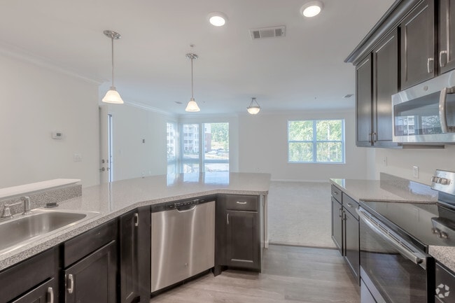 2 BR, 2 BA - Highland Hills