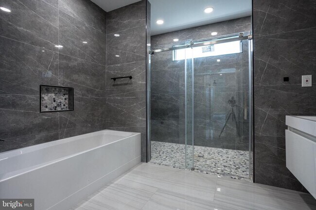 Foto del edificio - 1261 N 29th St