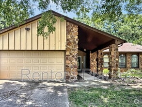 Building Photo - 705 Greenview Cir