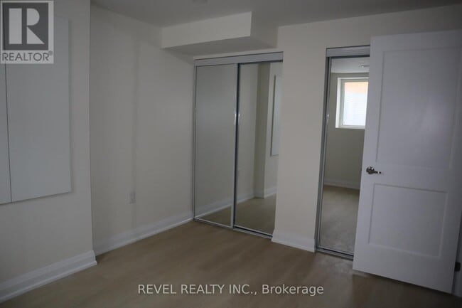 Photo du bâtiment - 1274 Sweetfern Cres