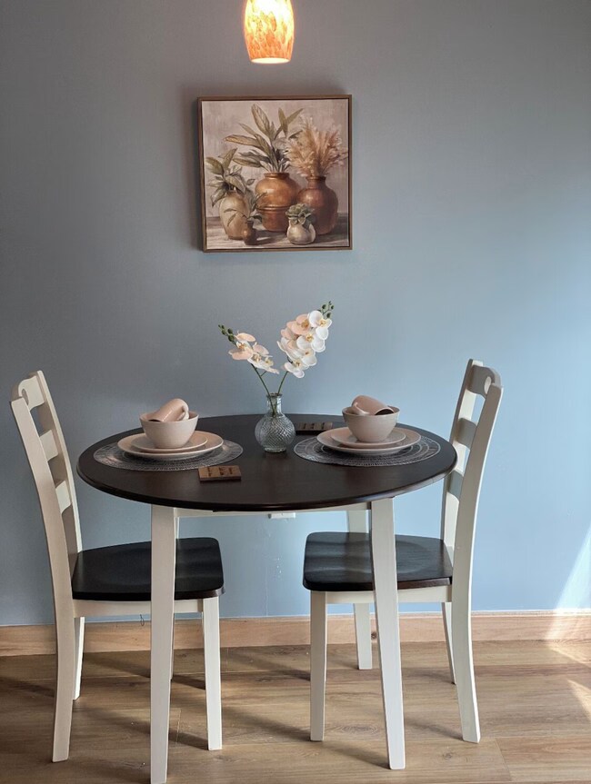 Área de comedor - 5832 AL Highway 227