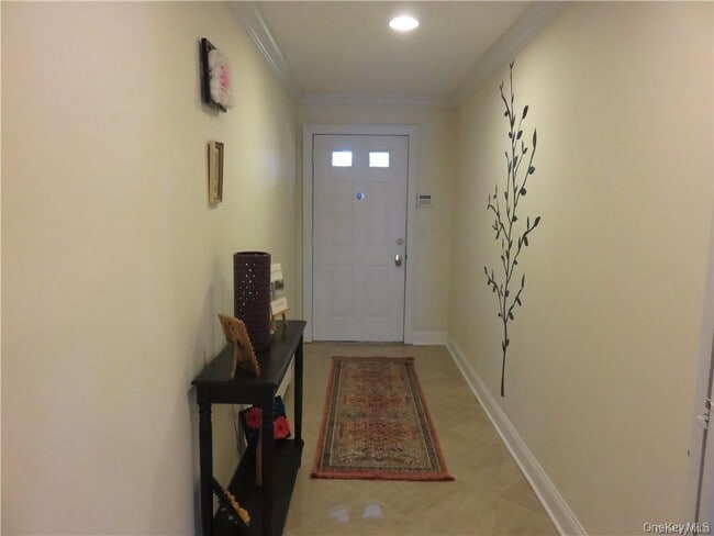 Foto del edificio - 36 Greenridge Ave