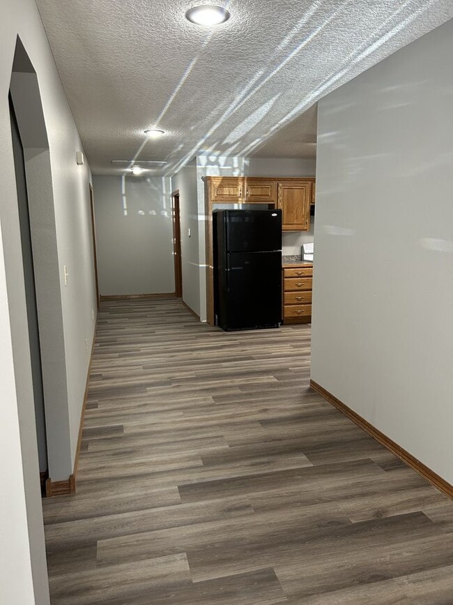 Building Photo - 717 E Madison St