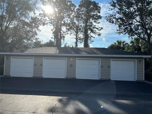 Building Photo - 7411 Vista Way