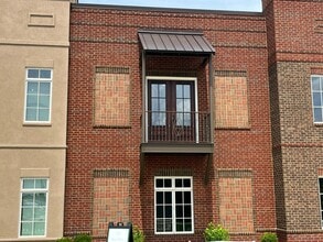 Building Photo - 6801 River Rd