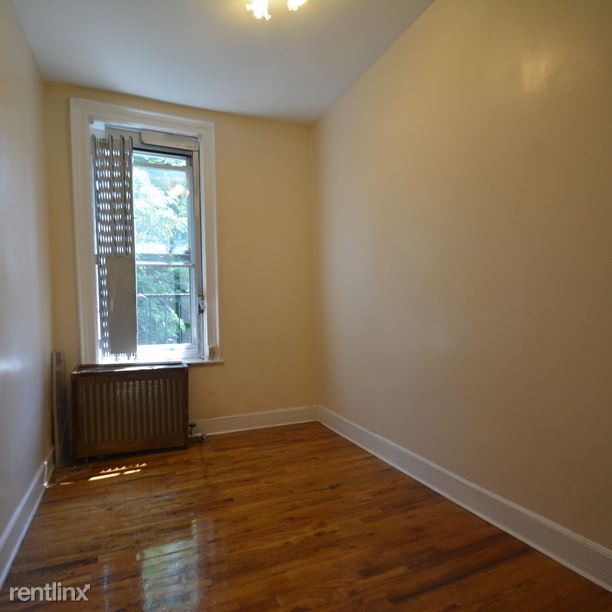 Foto del edificio - 1556 Atlantic Ave