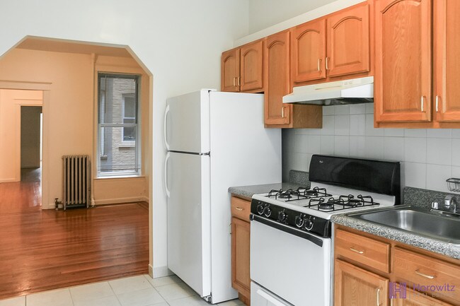 Foto del edificio - 3420 42nd St