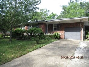 Building Photo - 1063 Midmoor Dr