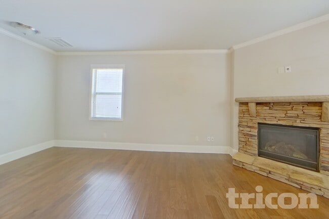 Foto del edificio - 6410 Country Lake Rd