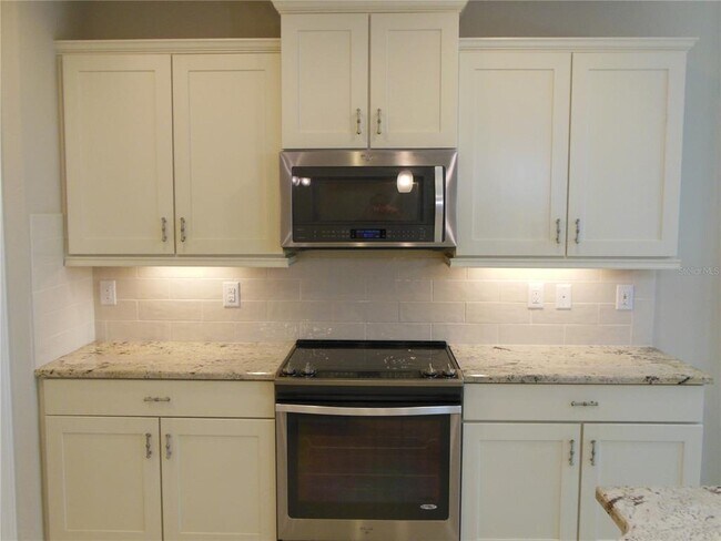 Building Photo - 1266 Riverscape St