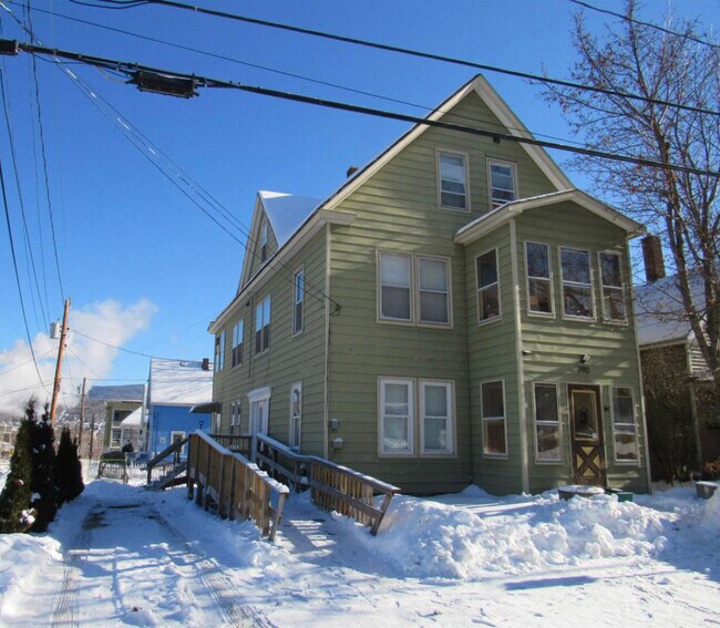 790 3rd Ave, Berlin, NH 03570 Apartments 790 3rd Ave Berlin, NH