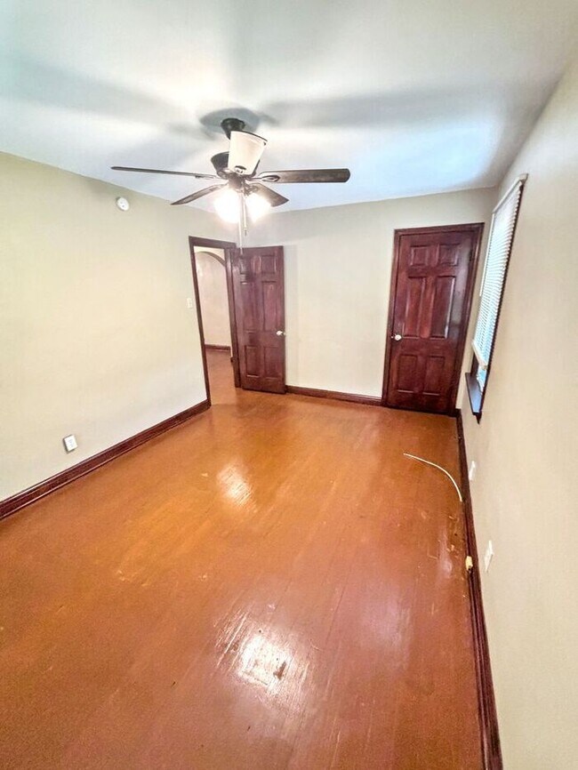 Foto del edificio - Adorable 2-Bedroom Home with Great Space /...