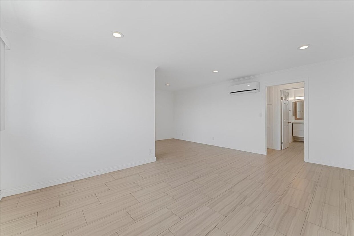 Primary Photo - 376 N Ave 57