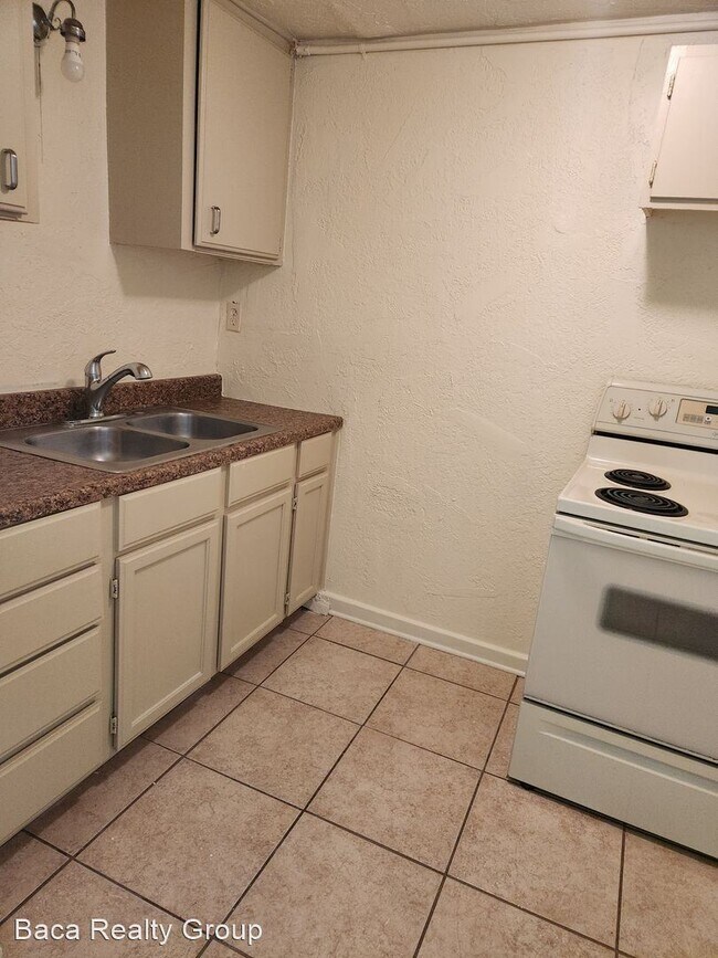 Building Photo - 1 br, 1 bath House - 1622 S Green Ave