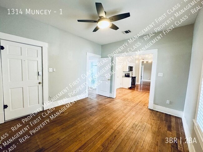 Building Photo - 1314 Muncey-1