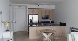 Foto principal - 49 SW 11th St