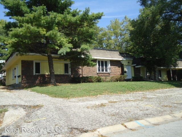 Primary Photo - 7202 E 87th Ter