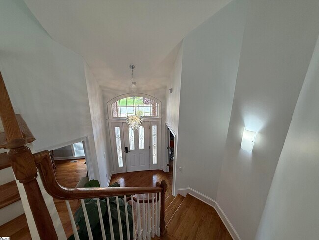 Foto del edificio - 19 Ruby Lake Ln