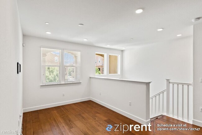 Foto del edificio - 3 br, 2 bath Condo - 5625 Pandorea Terrace...