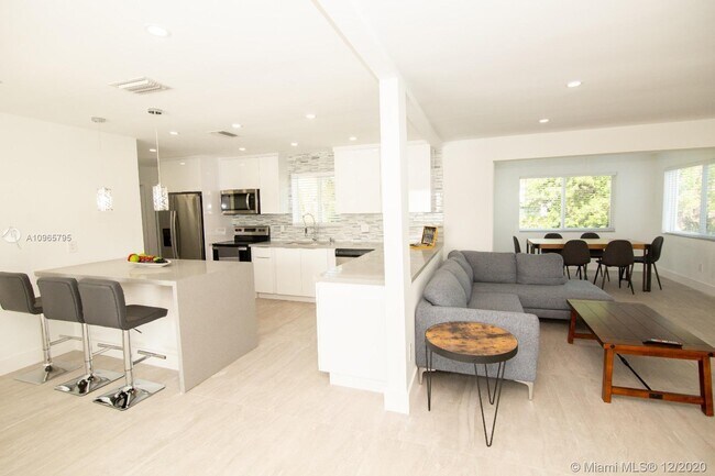 Foto del edificio - 401 SW 6th Ave