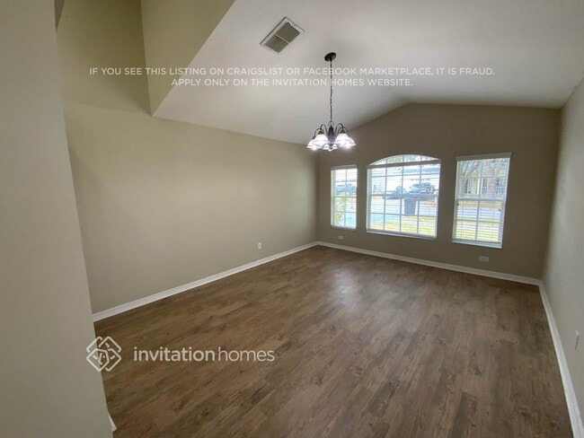 Building Photo - 1661 Oak Spring Dr