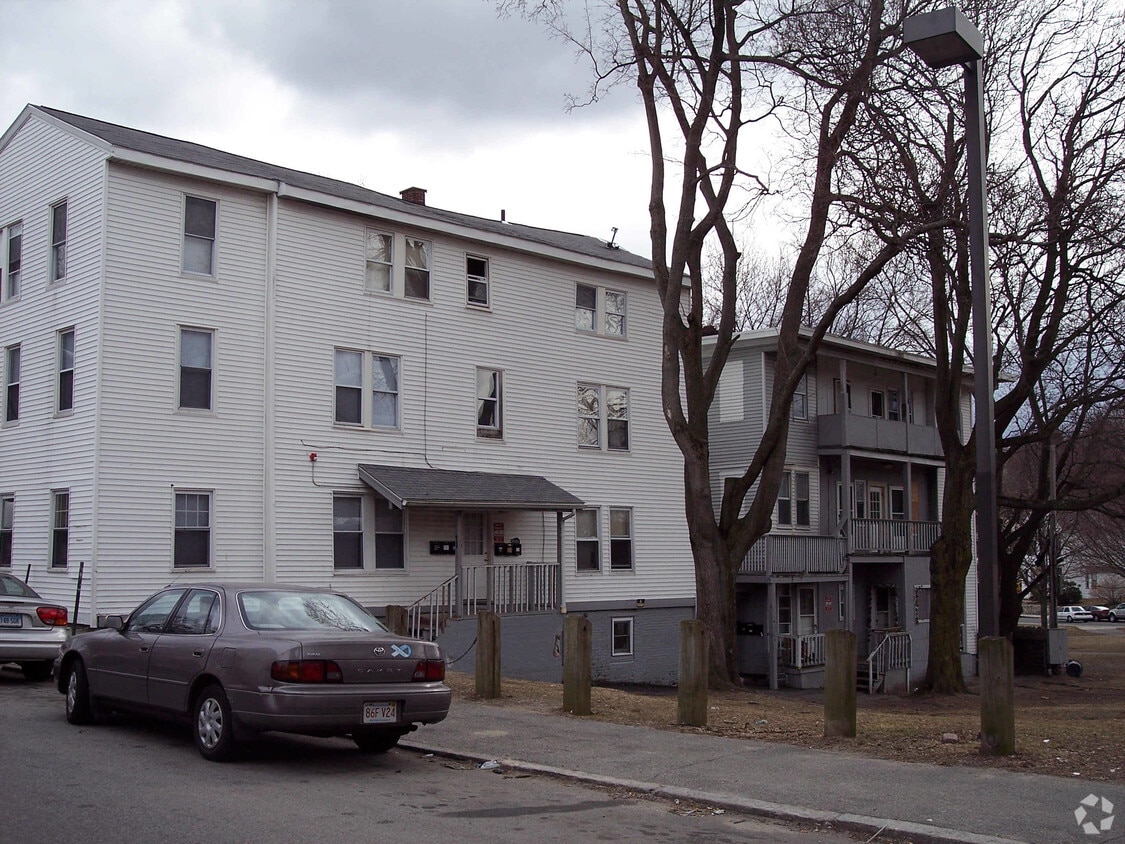 46 Gates St, Worcester, MA 01610 Apartments in Worcester, MA