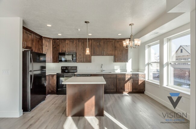 Building Photo - 726 S 1600 W