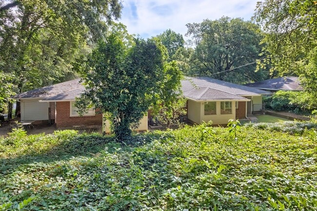 Building Photo - 201 Waccamaw Ave