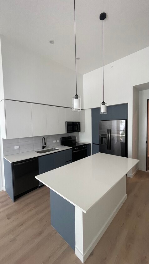 Foto principal - 910 NW 4th Ave