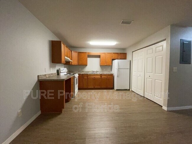 Foto del edificio - 3650 NE 41st St