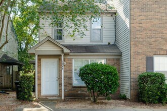 Building Photo - 2648 Tess Cir