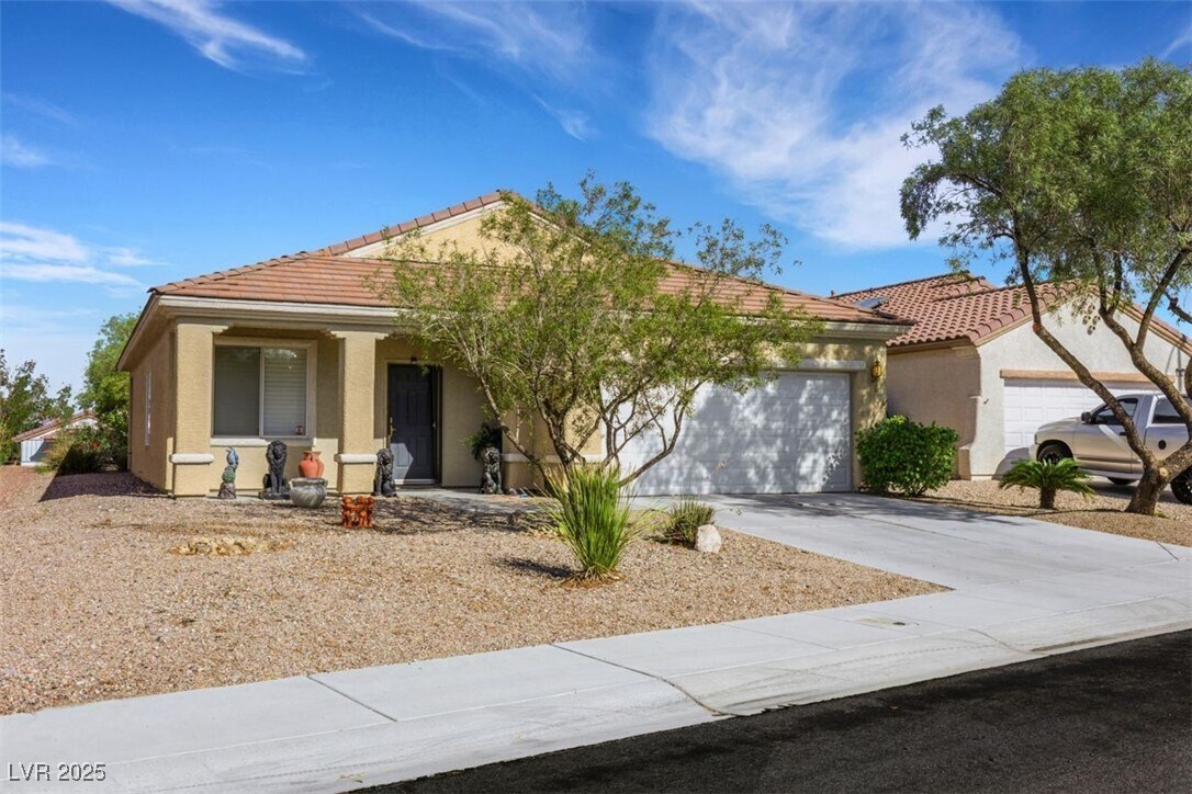 Foto principal - 1935 Valley Center Dr