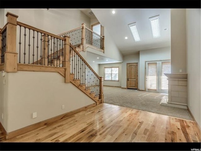 Foto del edificio - 4217 Waterford Ct