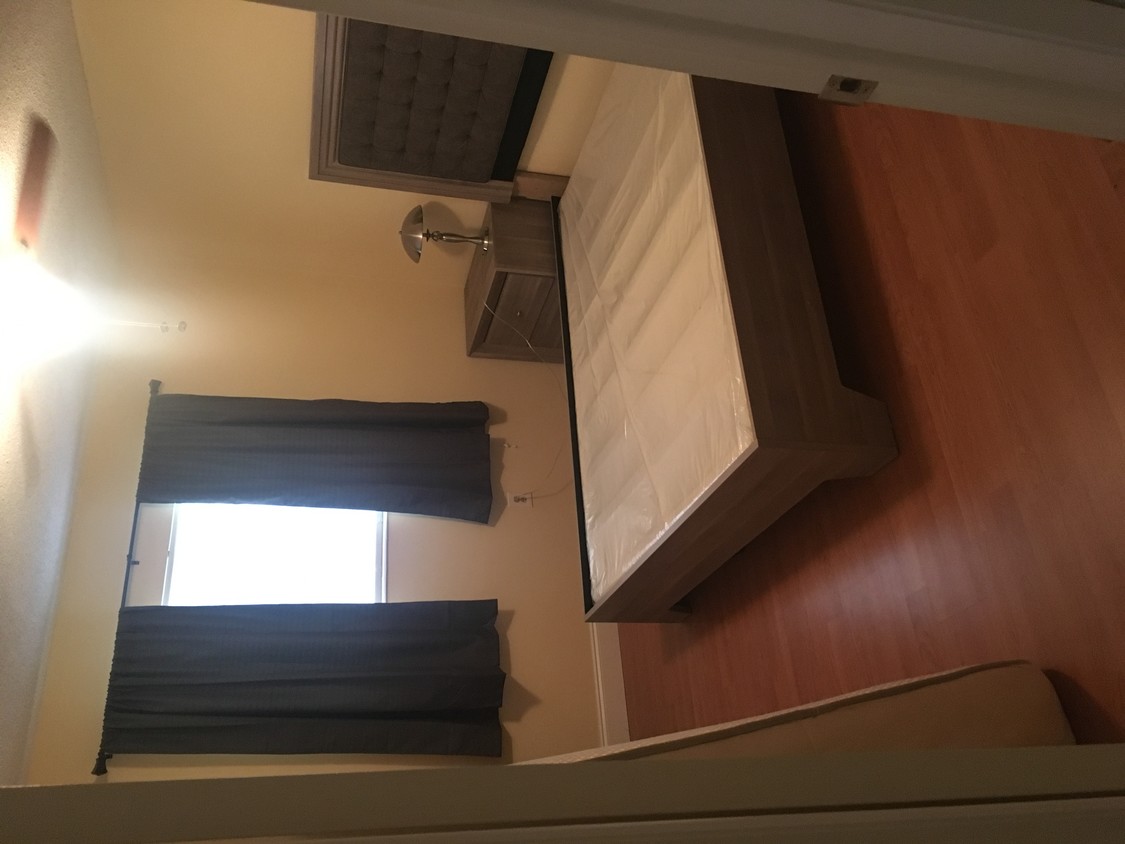 Foto principal - 6555 W Broward Blvd