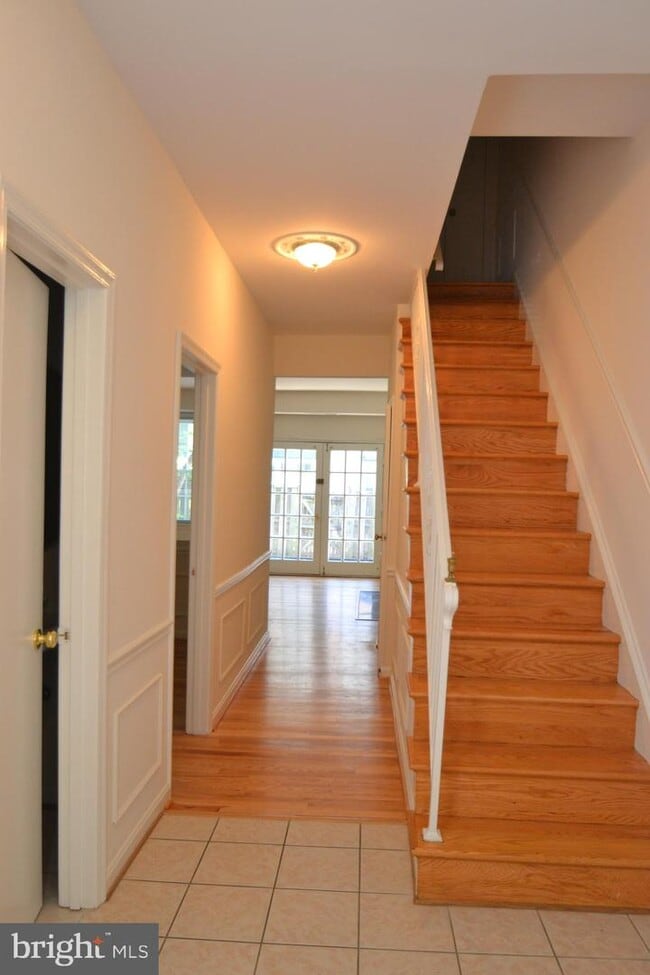 Foto del edificio - 6687 McLean Dr