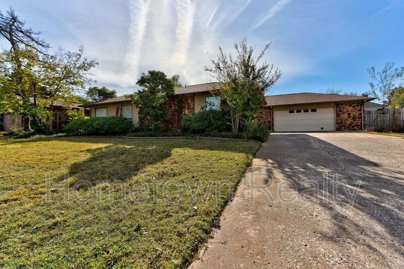 Photo - 3816 NW 125th Street