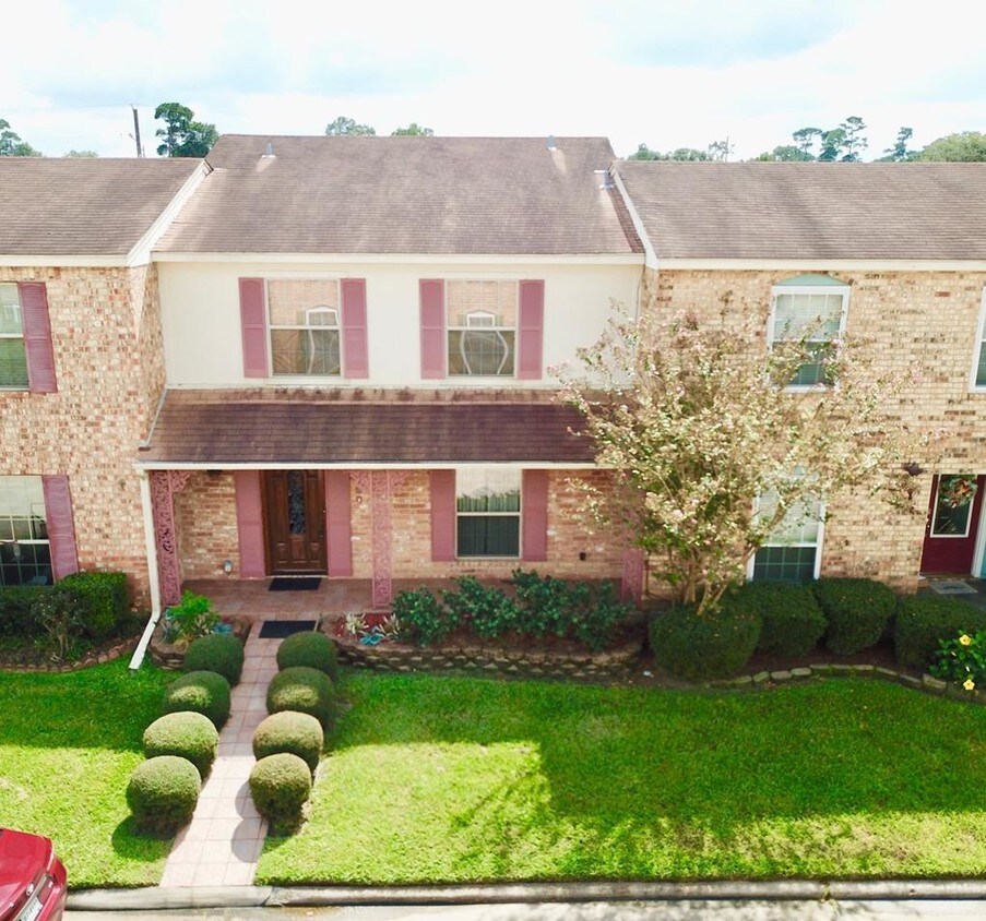 Primary Photo - 1560 Marshall Woods Dr