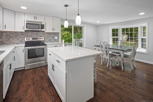 Foto del edificio - 884 Highland Ave
