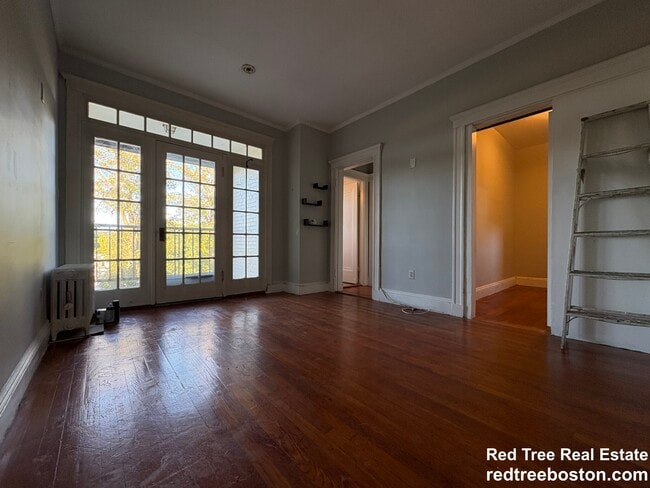 Building Photo - 321 S Huntington Ave