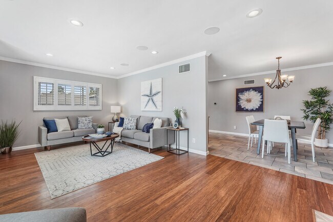 Foto del edificio - 401 E Walnut Ave