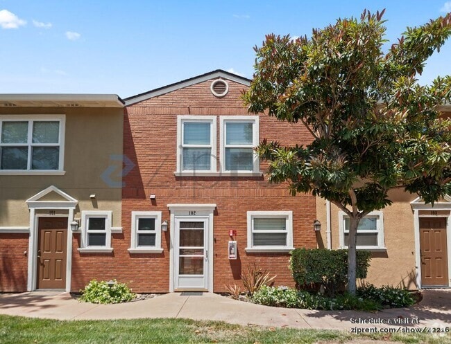 Building Photo - 865 Carlisle Way