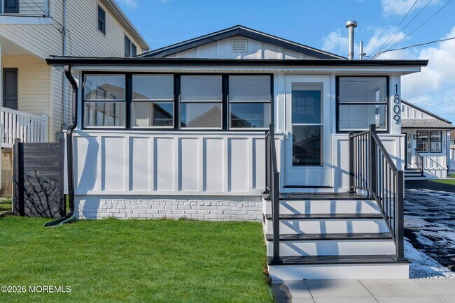 Foto del edificio - 1807-1809 Laurel Terrace