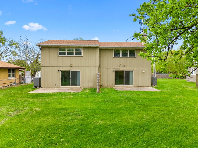 Foto del edificio - 6207 N Northmoor Ct
