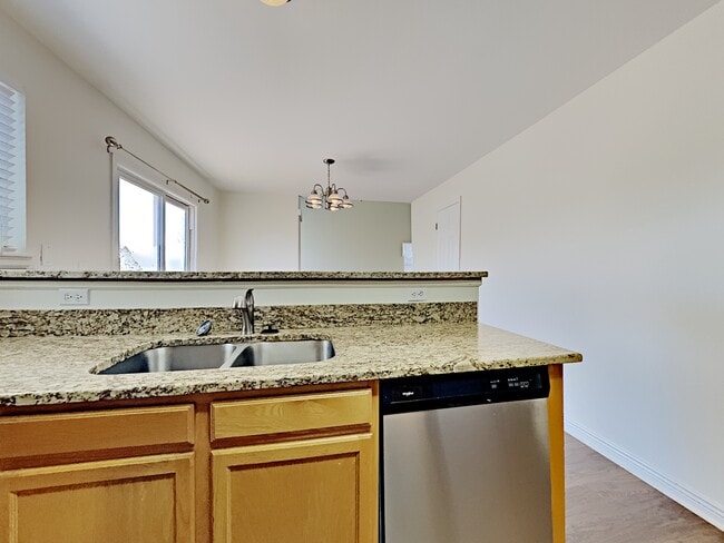 Building Photo - 19984 E Lasalle Dr