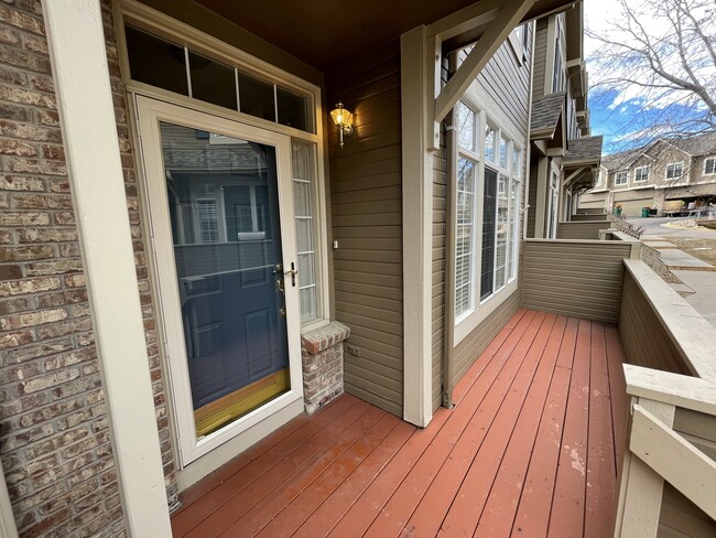 Building Photo - 5555 E Briarwood Ave