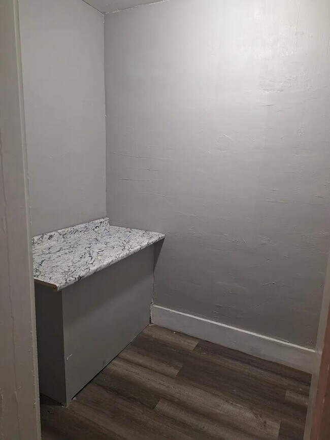 Foto del edificio - 2355 E 86th St