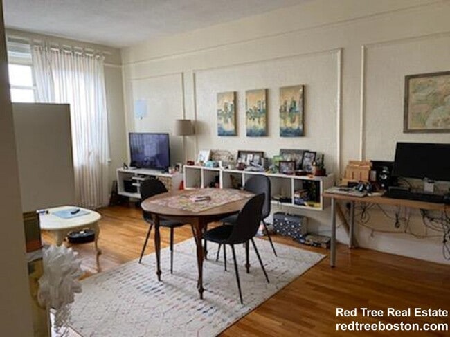 Building Photo - 24 Colborne Rd