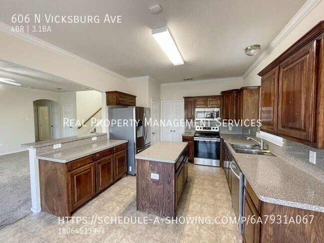 Building Photo - Gorgeous 4 Bedroom, 3.5 Bath NW Lubbock