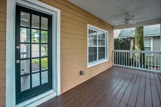 Photo - 1511 N M L King Jr Blvd House